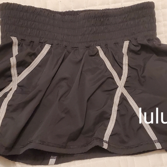 Lululemon Skort - Picture 1 of 2